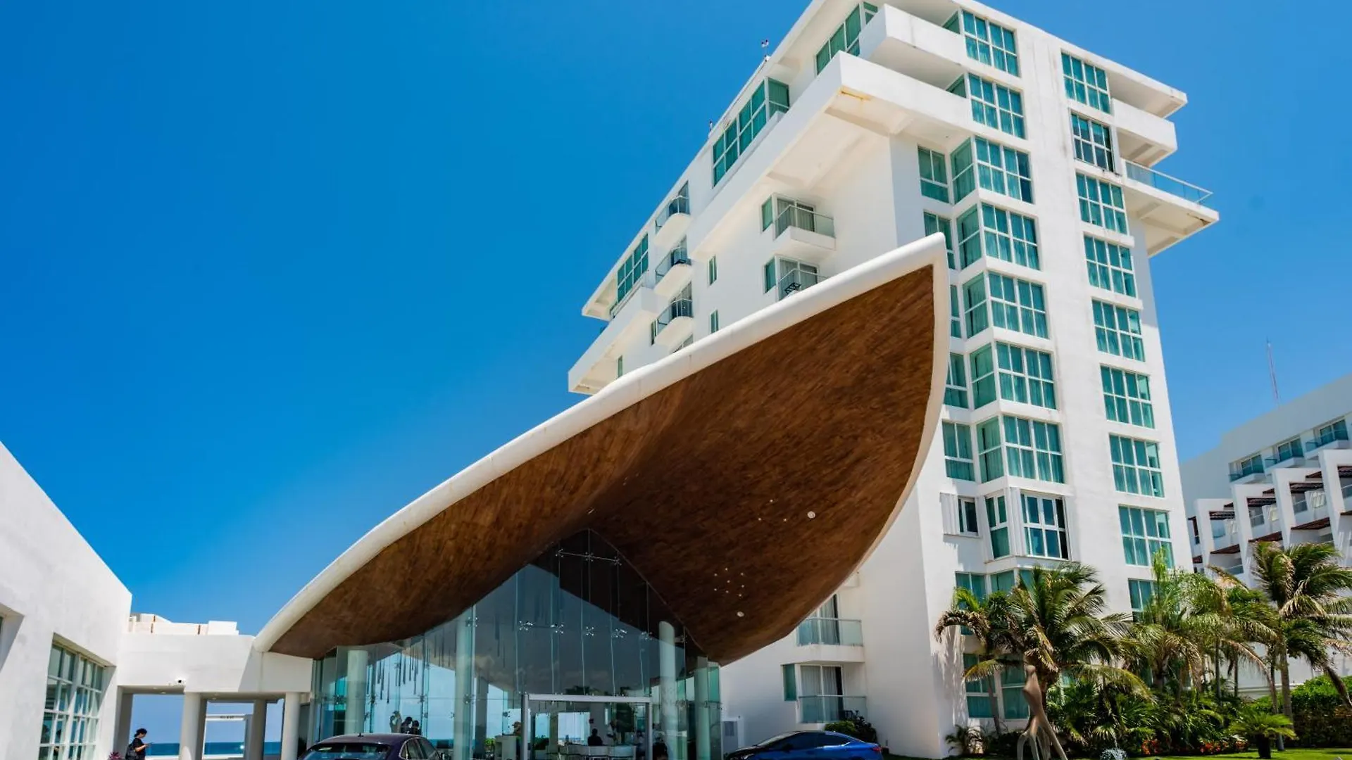 Ocean View In Hotel Complex Cancun